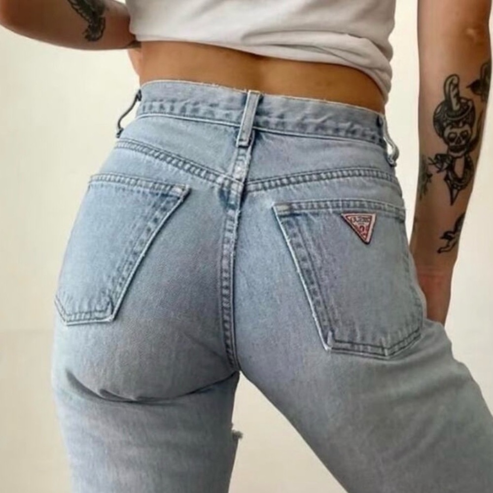 Guess Jeans High Waisted Slim Tapered Light Washed Denim VTG 90s